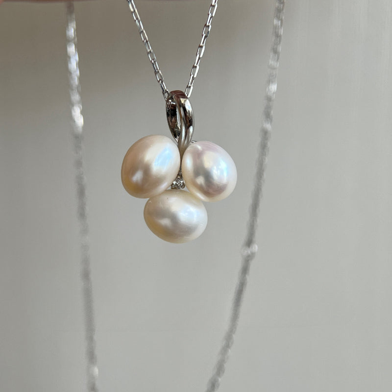 Premium Pearl Creative ball 3 grapes cute freshwater pearl necklace Simple holiday gift