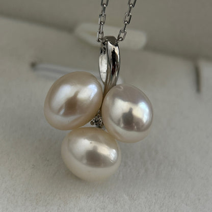 Premium Pearl Creative ball 3 grapes cute freshwater pearl necklace Simple holiday gift