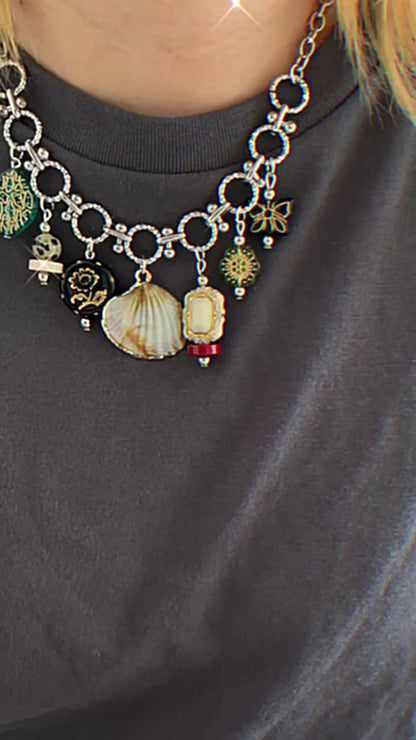 Vintage-Style Shell Flower Butterfly Bead Necklace with Aged Effect