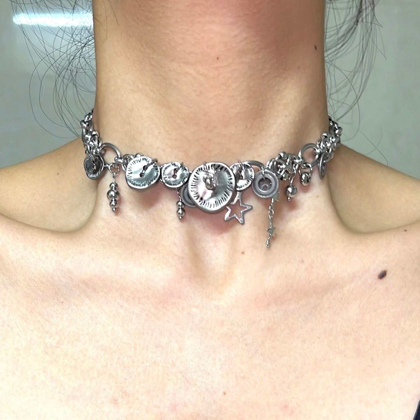 Cyberpunk silver button chunky chain choker, Star embellishment，Vintage Silver Choker，masculine style